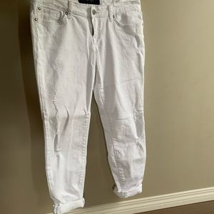 Women’s white jeans